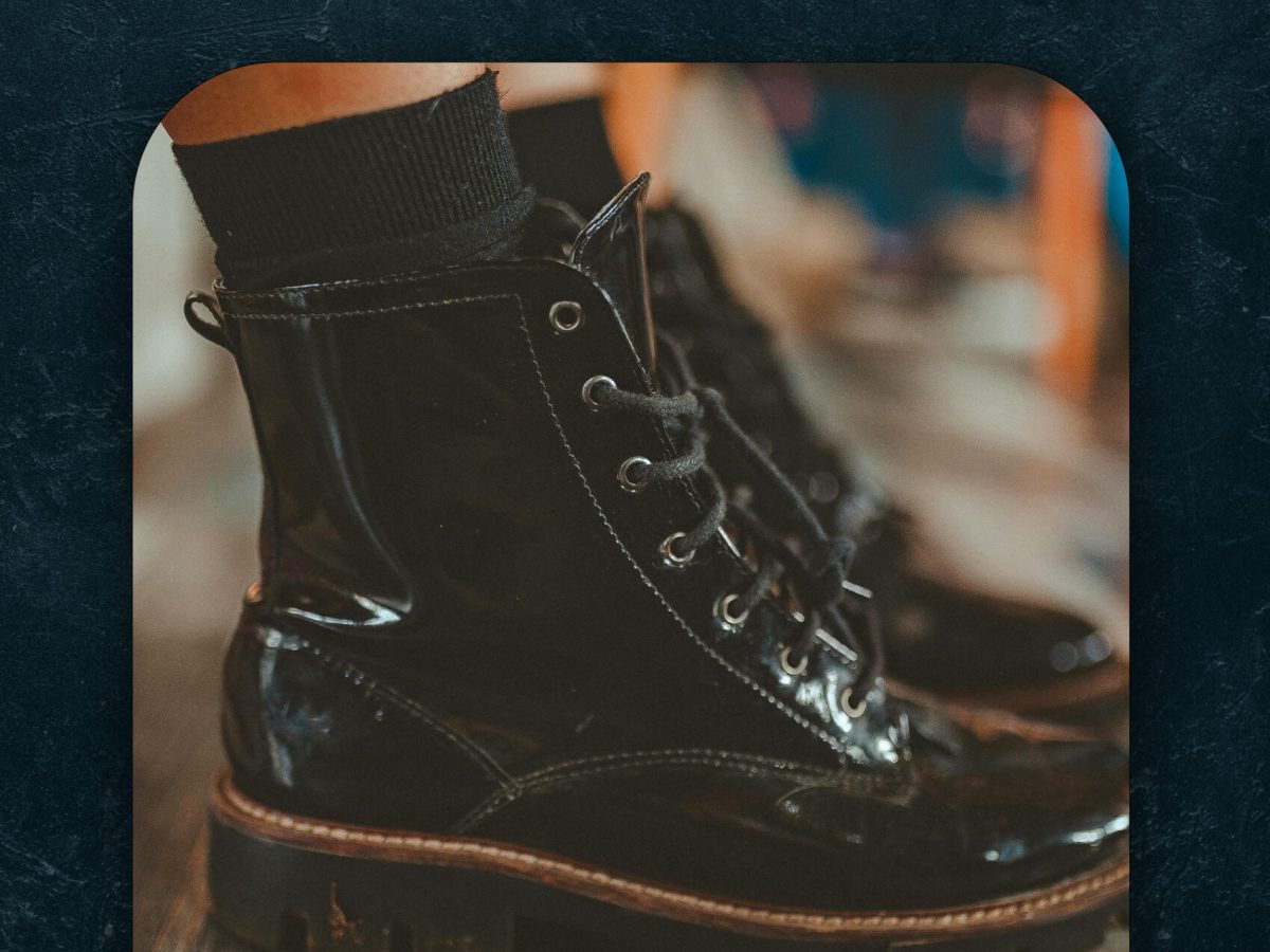 Behind the Screens: Tuesday Author&nbsp;Interview